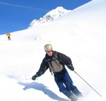 Thursday, 3-11-2004  Barry Robertson cranks some Monashee turns.